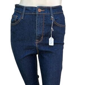 50876....Forever 21 Skinny Jeans Size 27